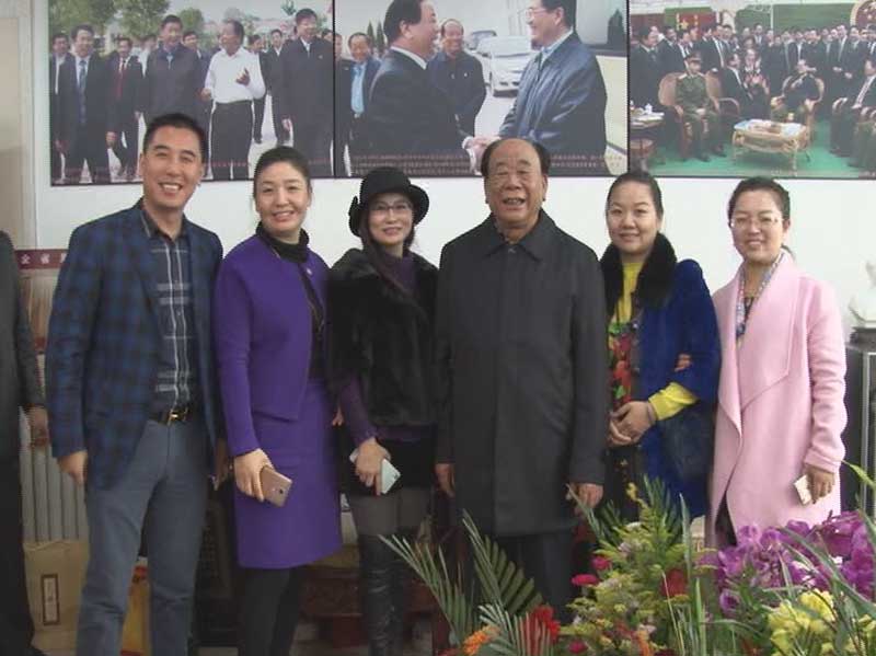 拜访潍坊经济发展促进会名誉会长王乐义