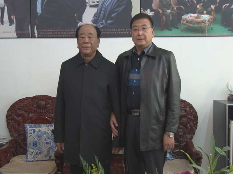 拜访潍坊经济发展促进会名誉会长王乐义